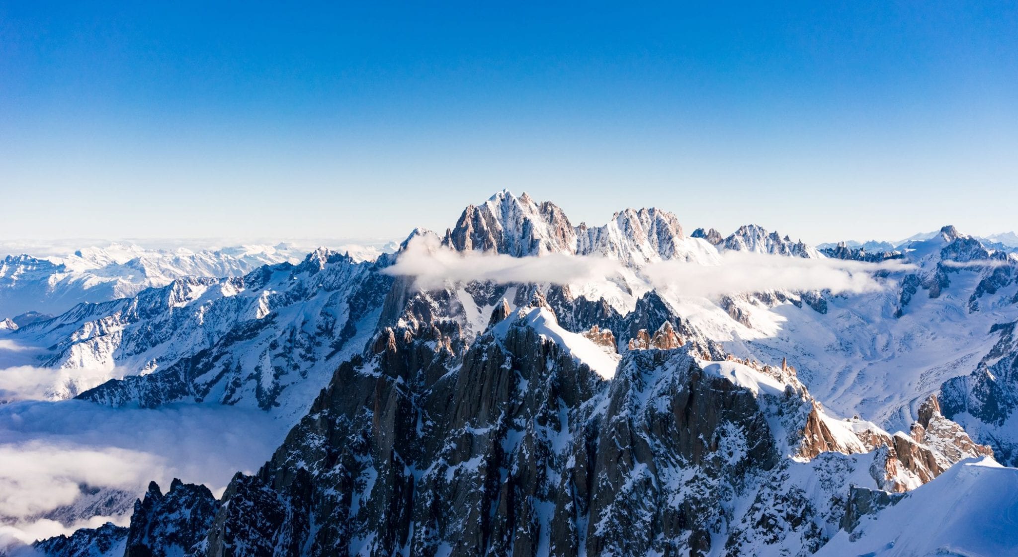 Auvergne-Rhône-Alpes header