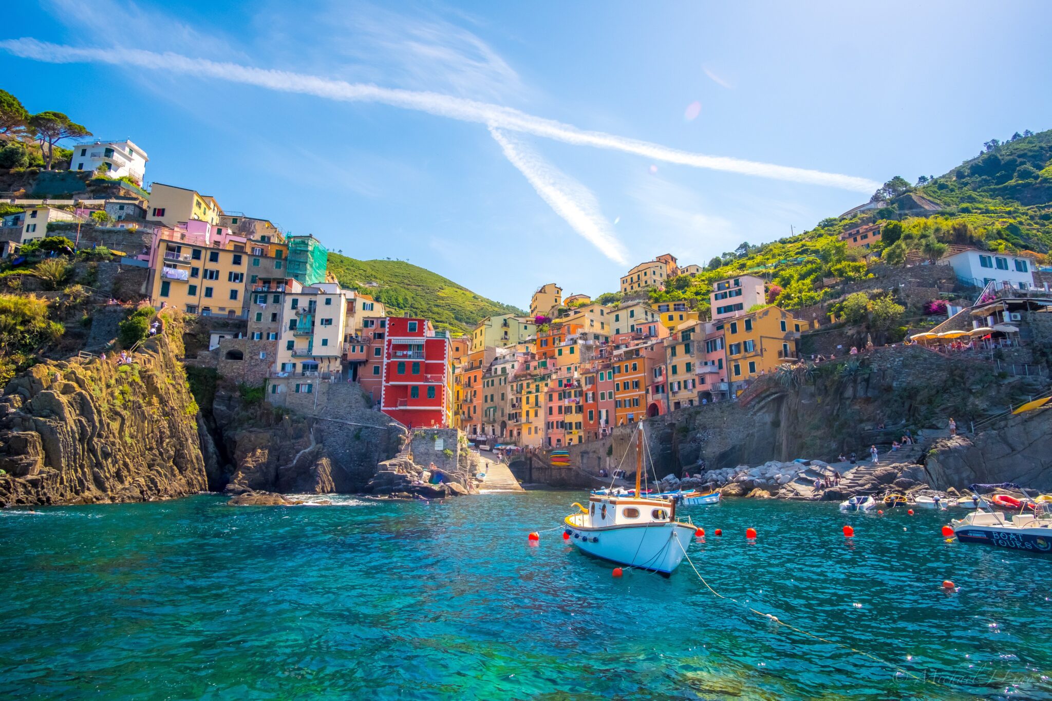 Cinque terre vanaf de boot - Riomaggiore