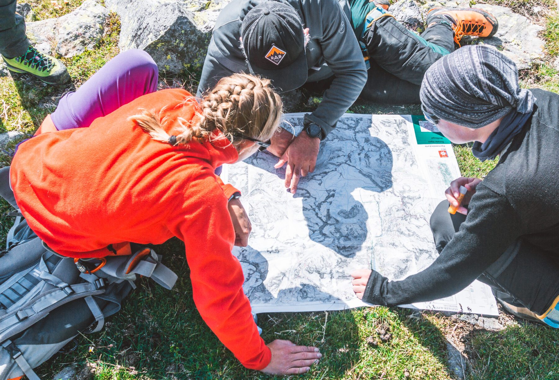 wandelroutes uitstippelen op de kaart