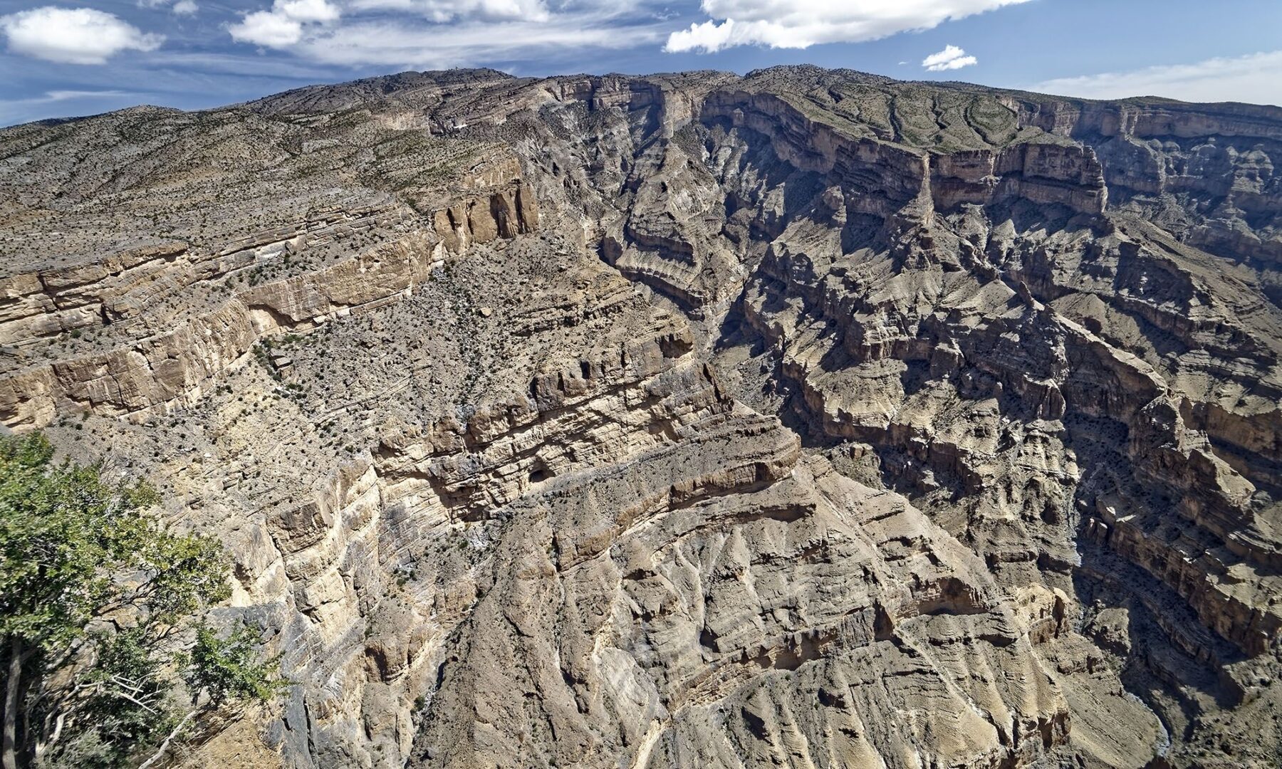 Roadtrip langs Jabal Shams in Oman