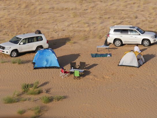 Wildkamperen tijdens een roadtrip in Oman