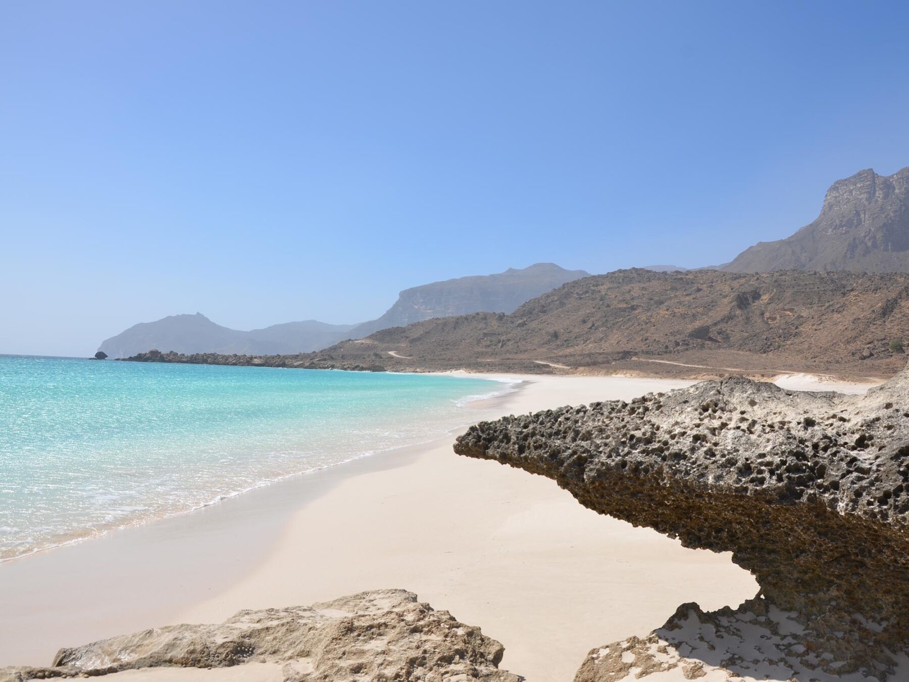 Roadtrip door Oman langs witte zandstranden