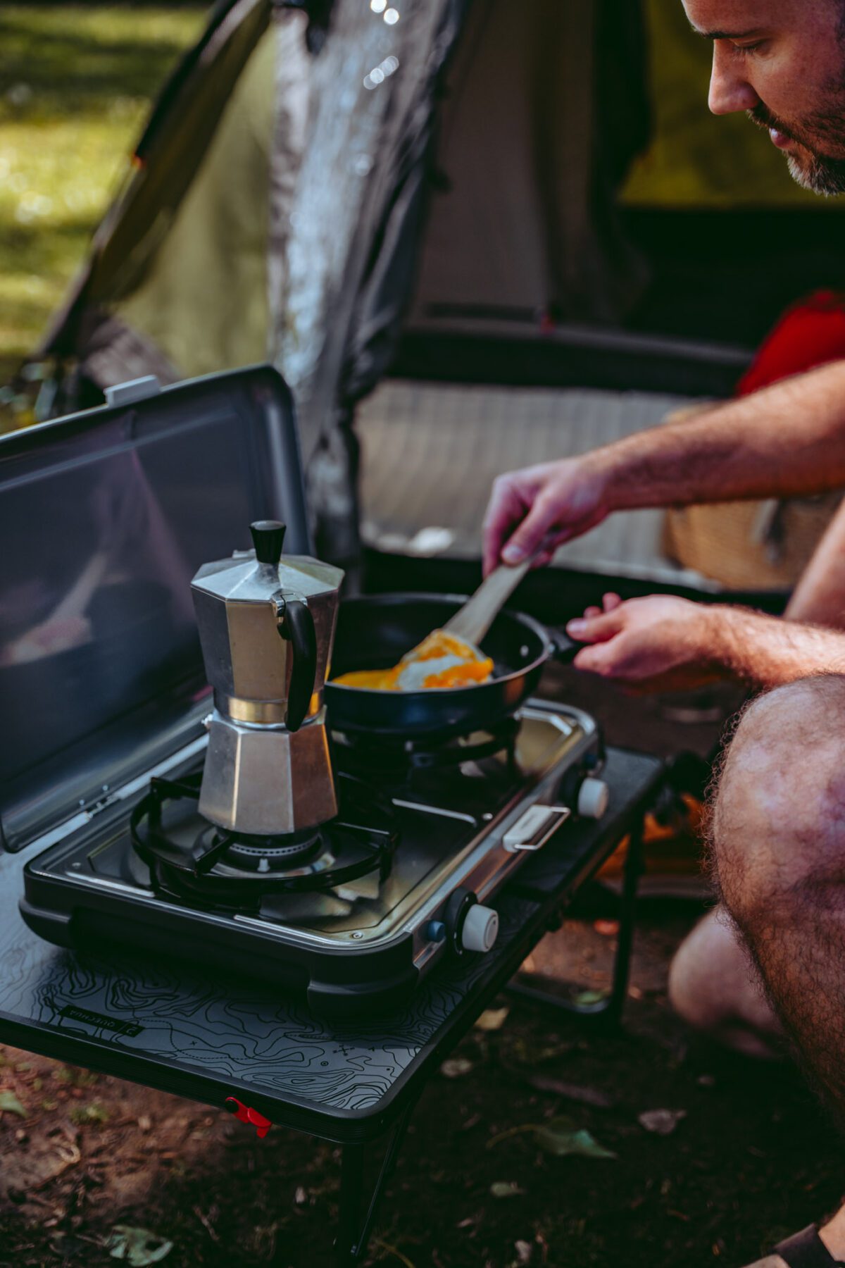 Paklijst voor koken tijdens het kamperen gasstel en koffie