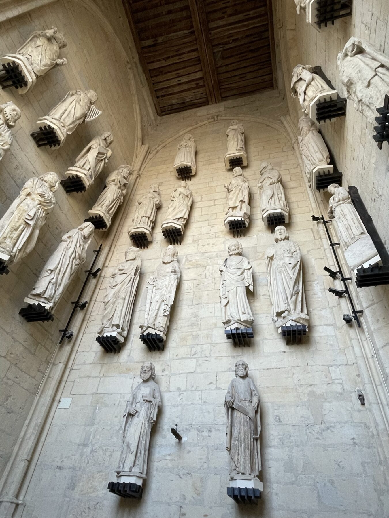 Saint-Cyr-et-Sainte-Julitte - beeldhouwwerk