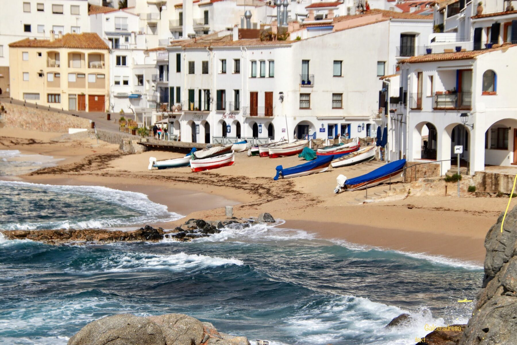 Idyllische dorpjes aan de GR92 wandelroute