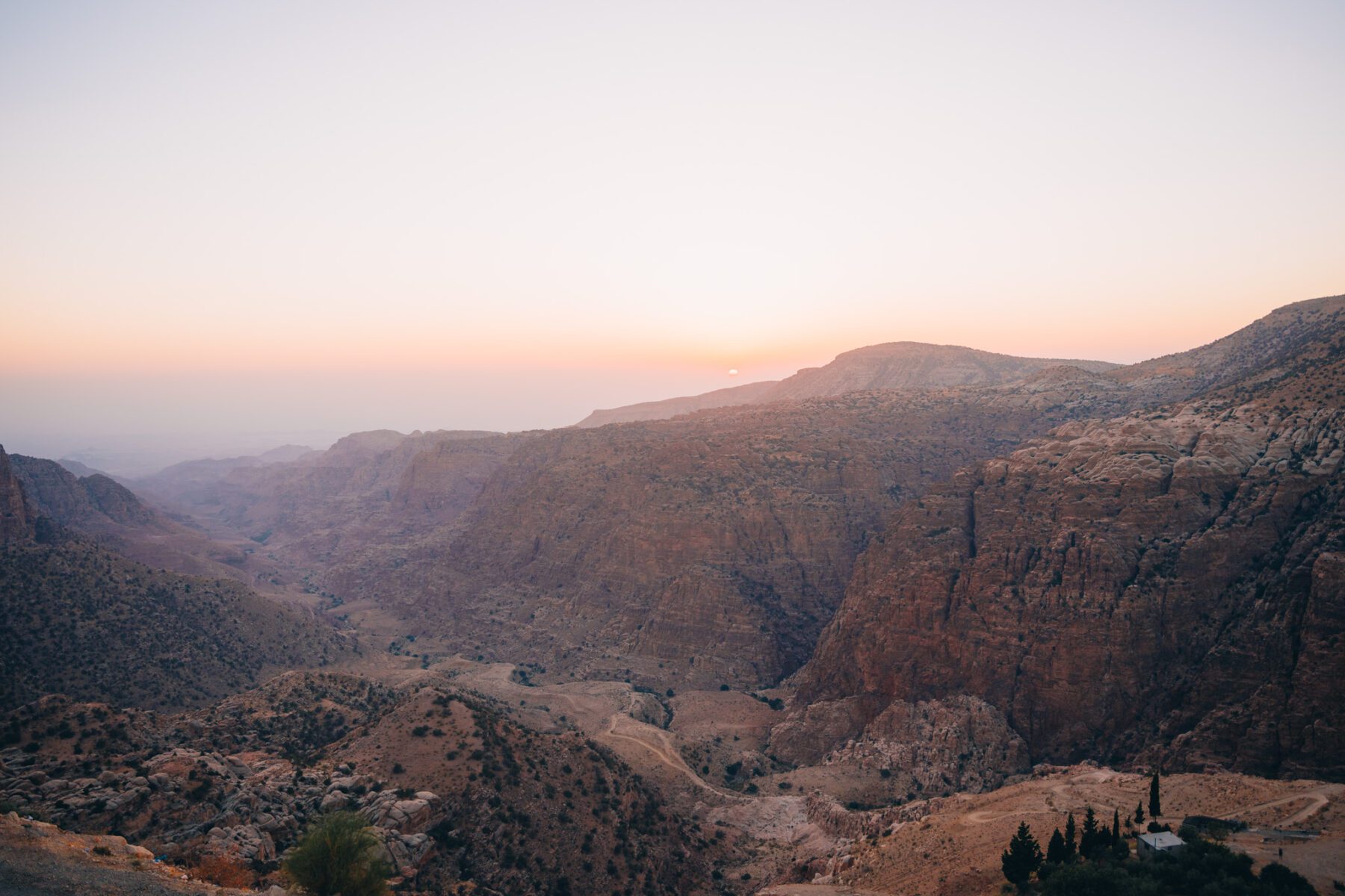 Zonsondergang in Dana Biosphere Reserve