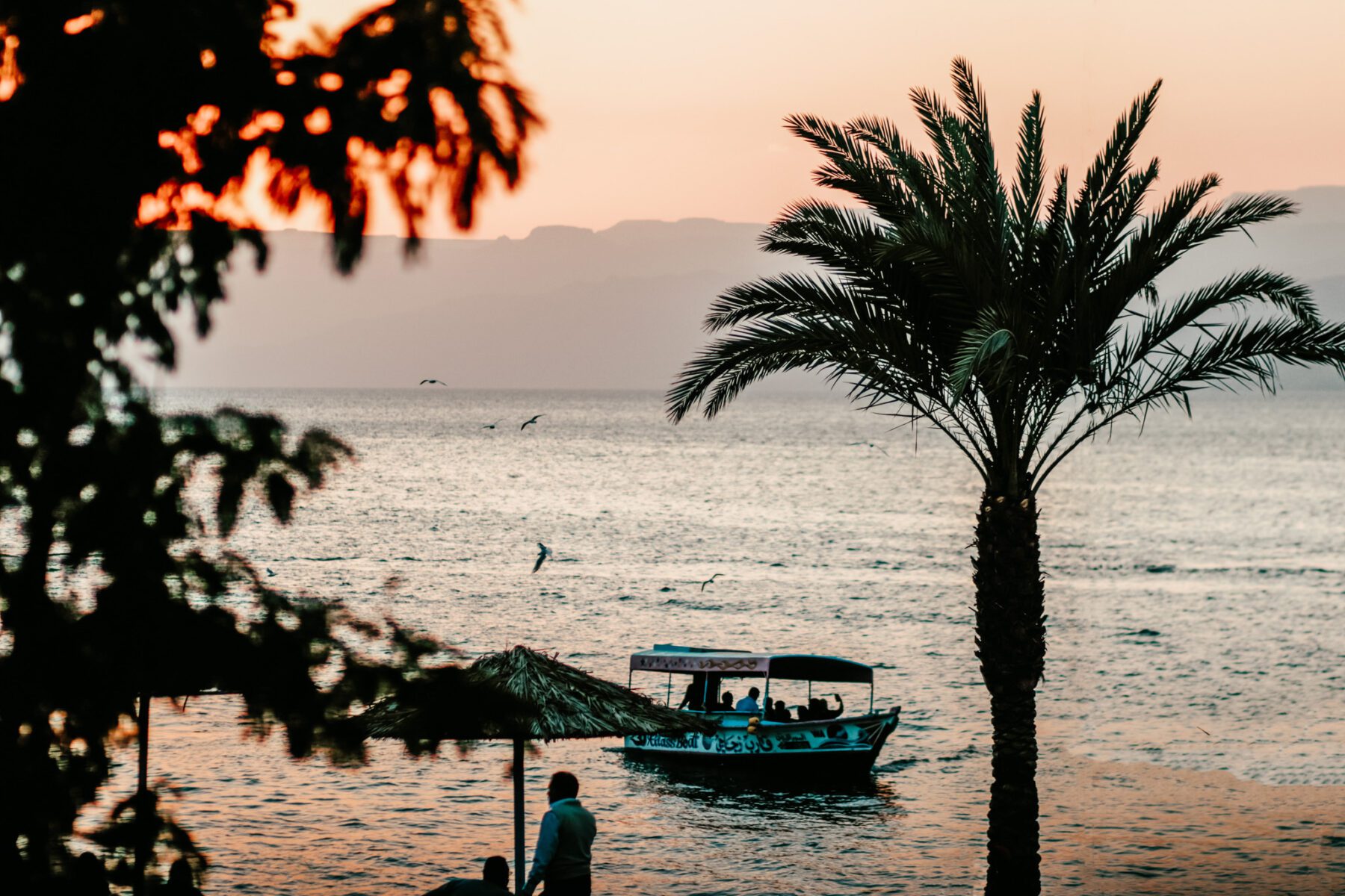 Aqaba is de enige stad aan de Rode Zee. Vakantie in Jordanië