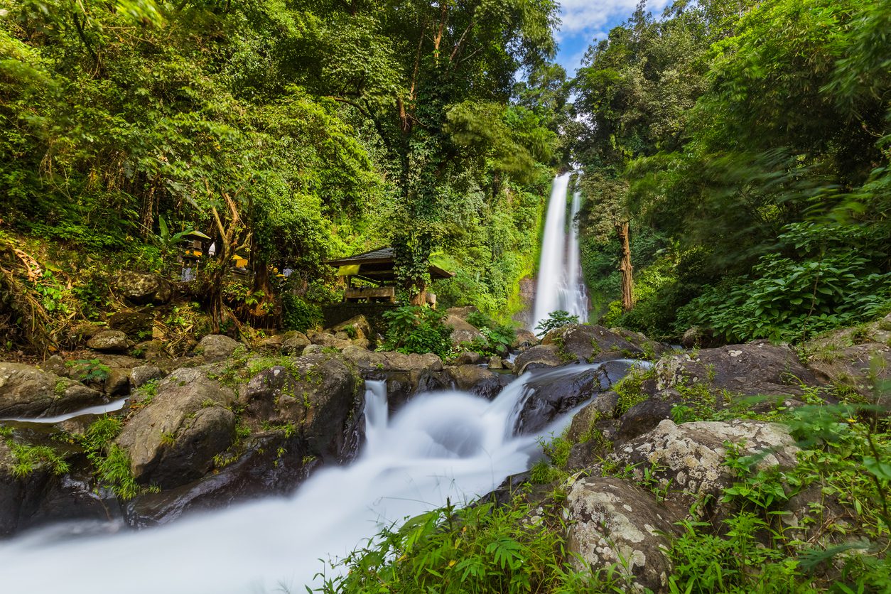 De Gitgit waterval op Bali.