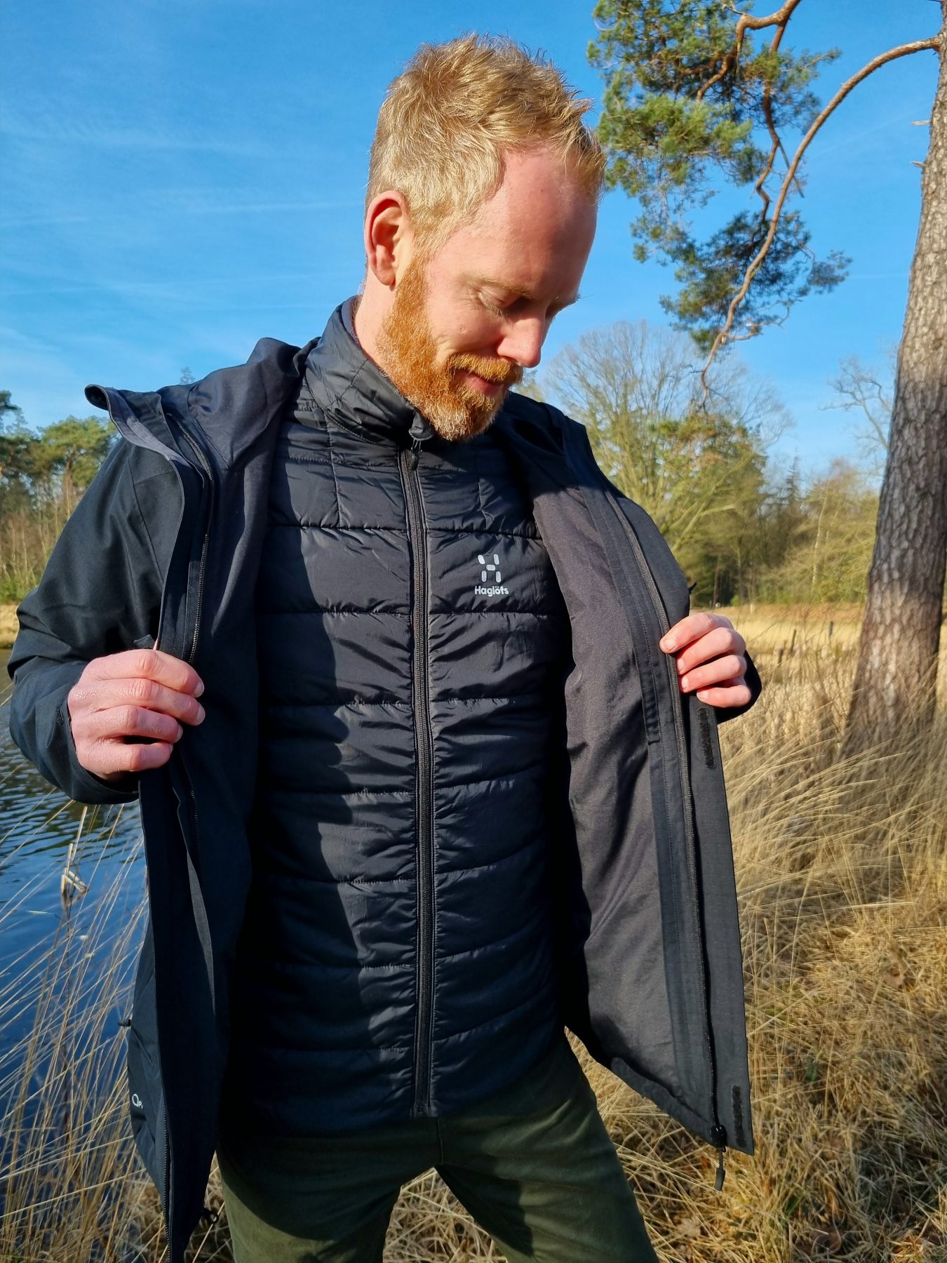 De Haglöfs Ek 3-in-1 jas is op drie manieren te dragen