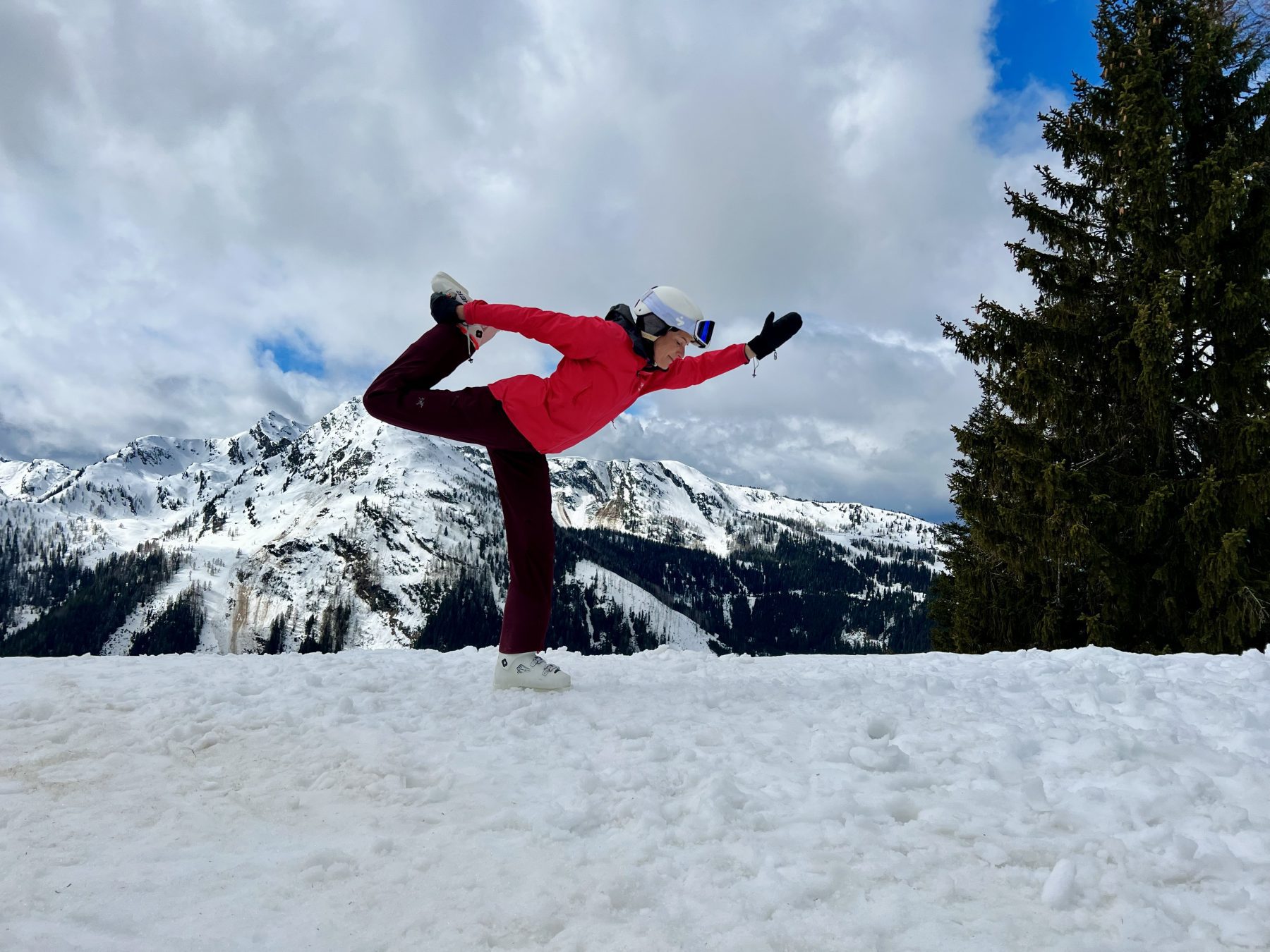 yogahouding in sneeuw