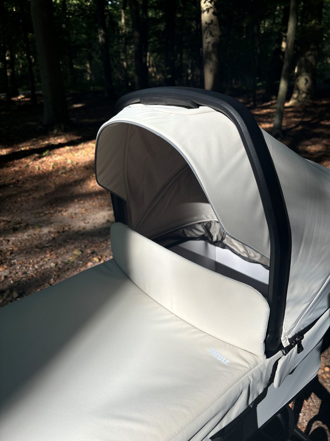 Thule zonneklep wieg