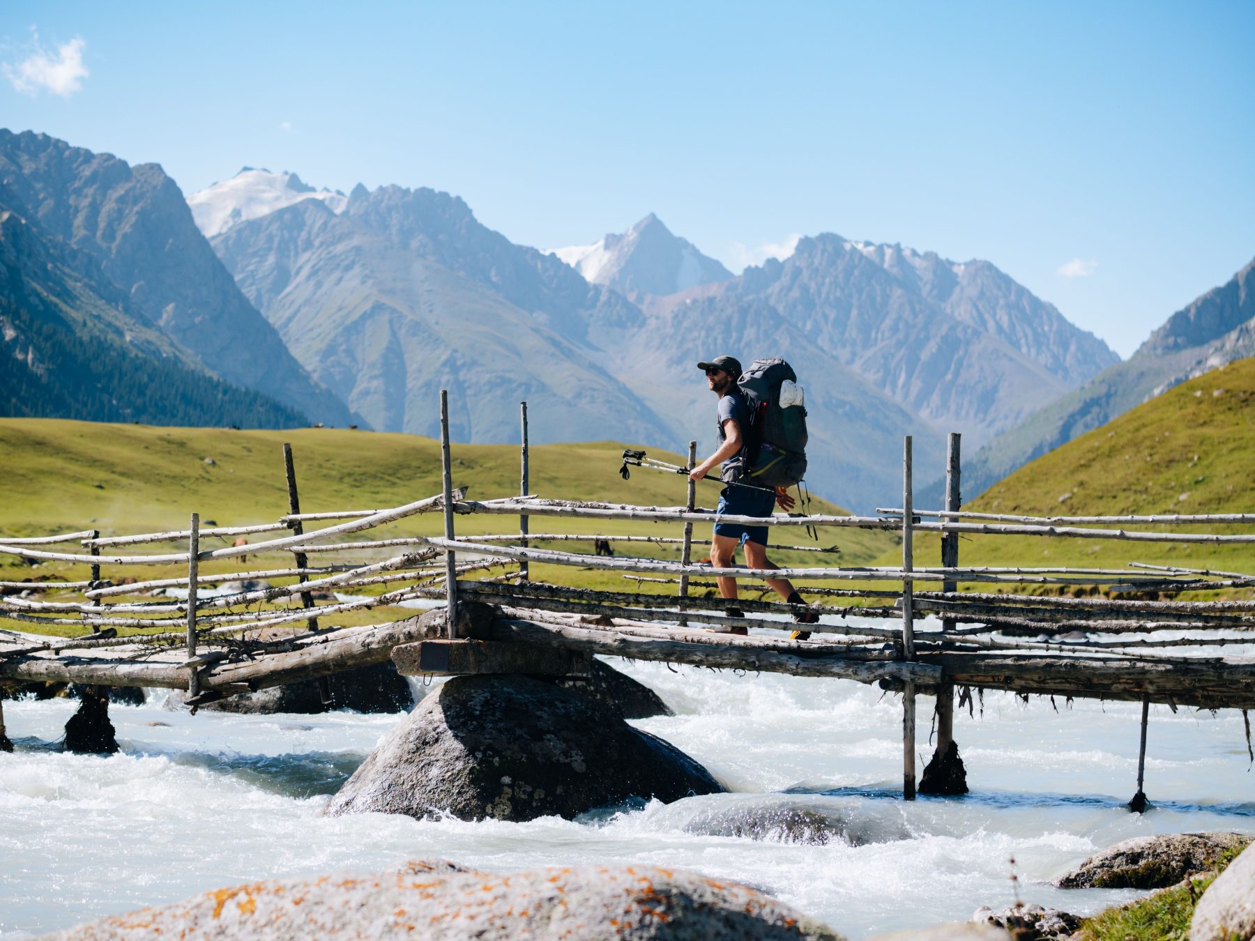 De Ak-Suu traverse hiken in Kirgizië