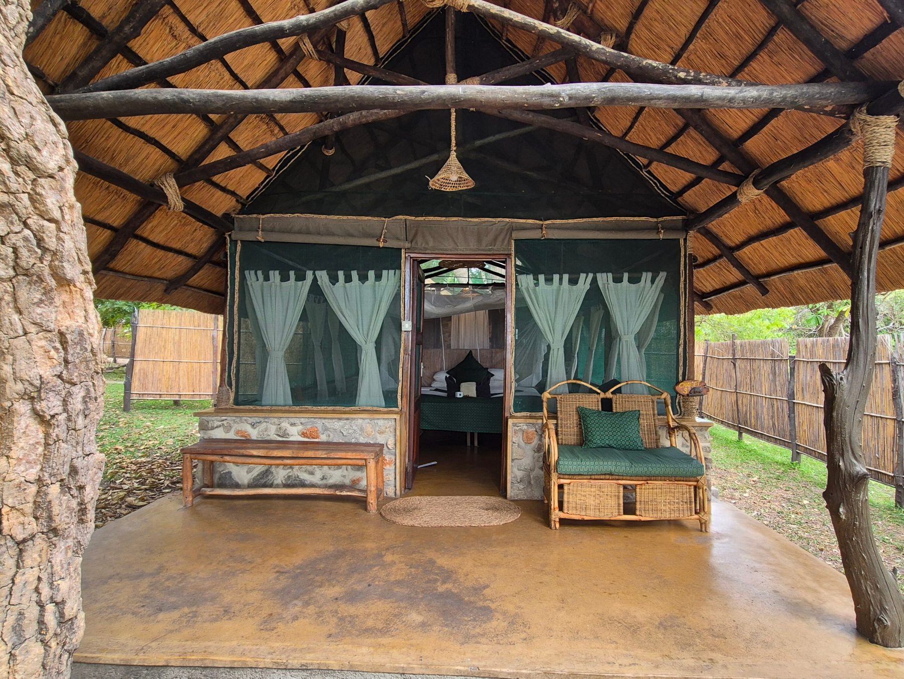 Dompel je maximaal onder in de safari en wildlife in Malawi vanuit MVUU Camp.