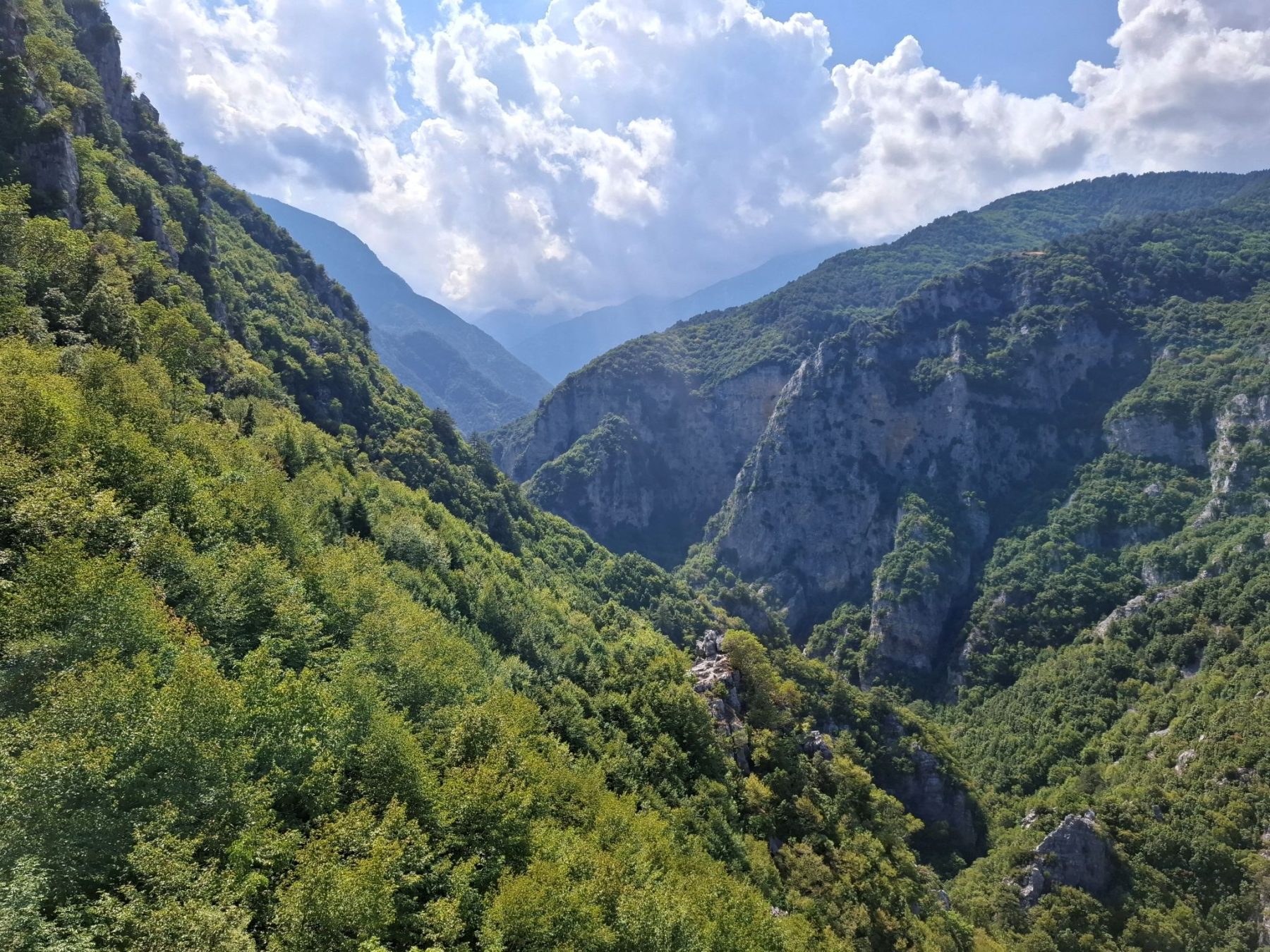 Enipeas kloof in Mount Olympus