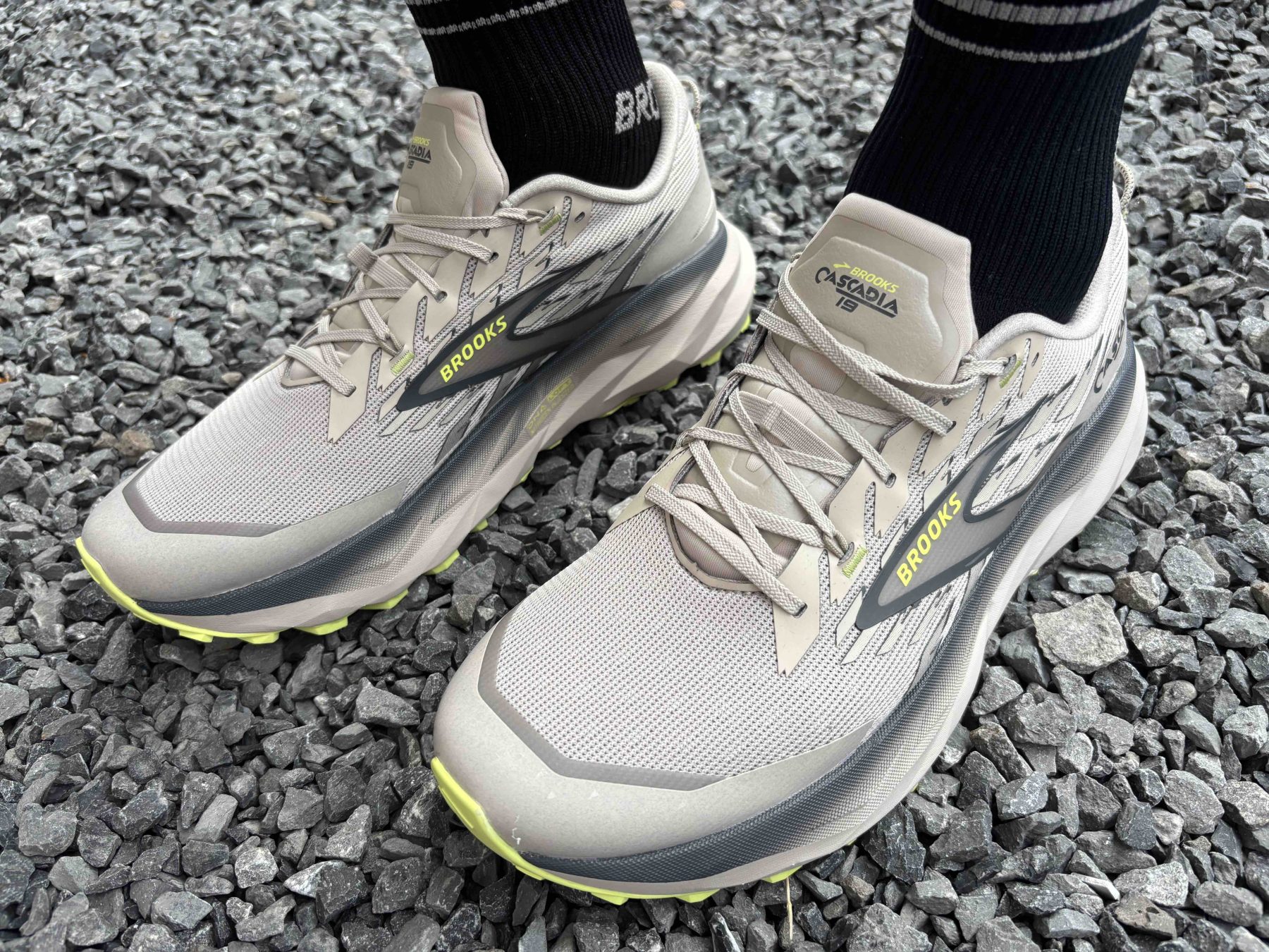 Brooks Cascadia 19 trailrunschoenen Front