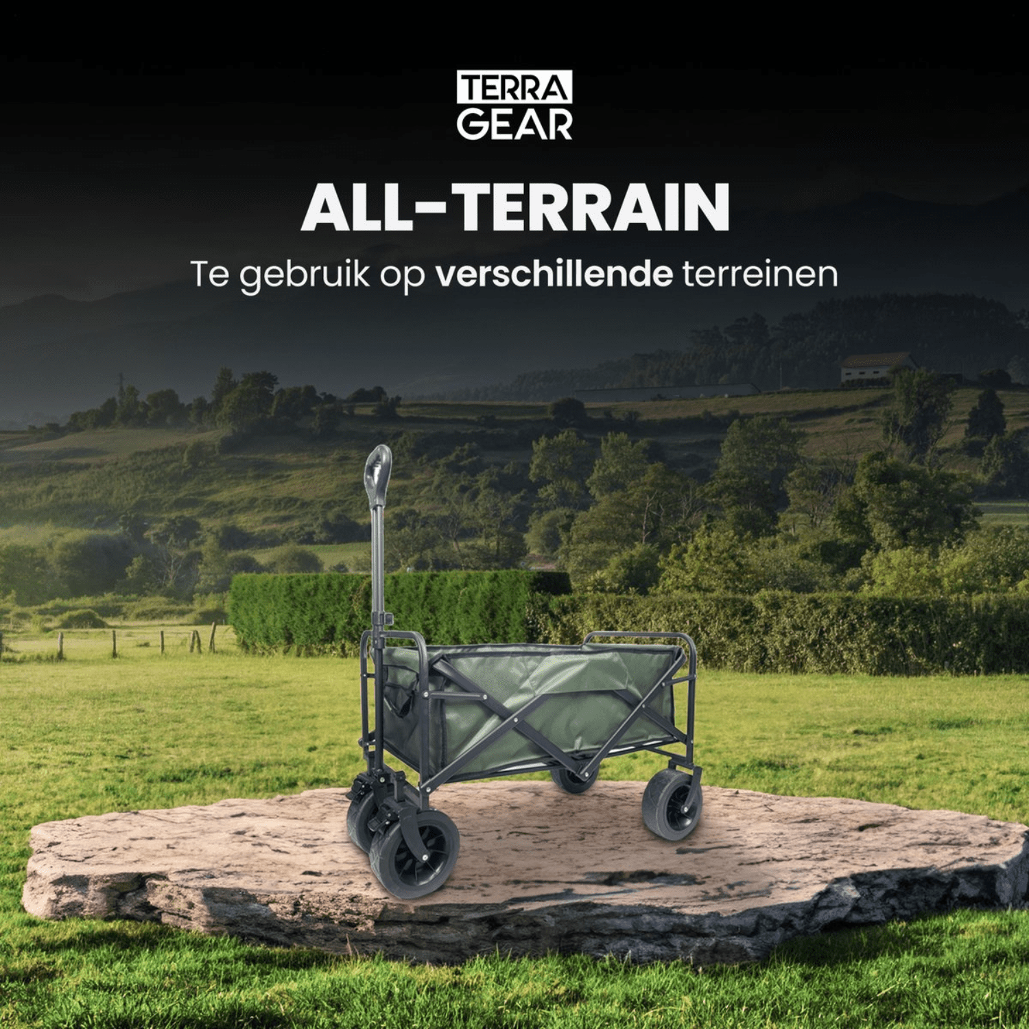 De bolderwagen van TerraGear op een stenen ondergrond in een grasveld.