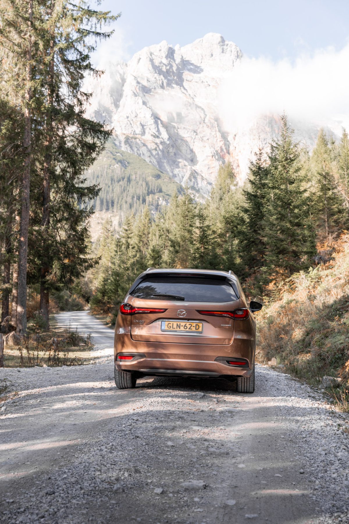 Mazda CX-80 achterkant