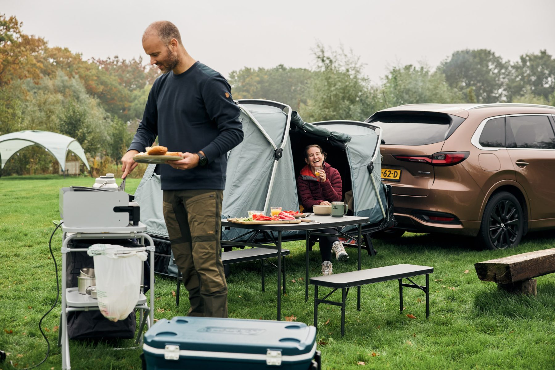 Thule Outset met buitenkeuken