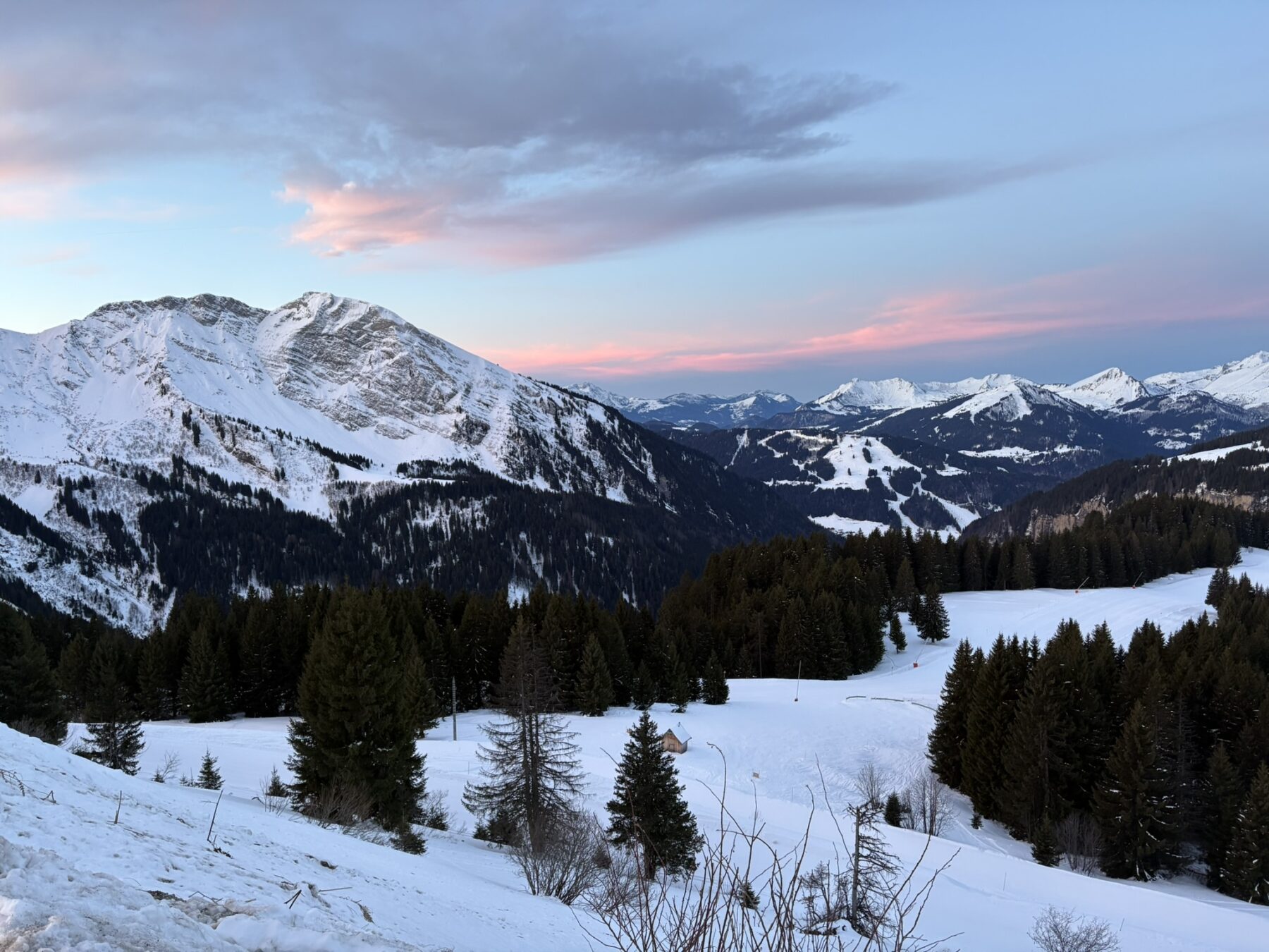 Prachtige pistes en uitzichten in Portes du Soleil; Morzine