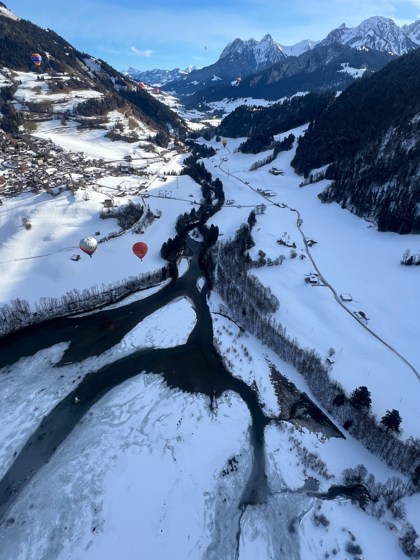 zweven in een luchtballon in Château-d'Oex