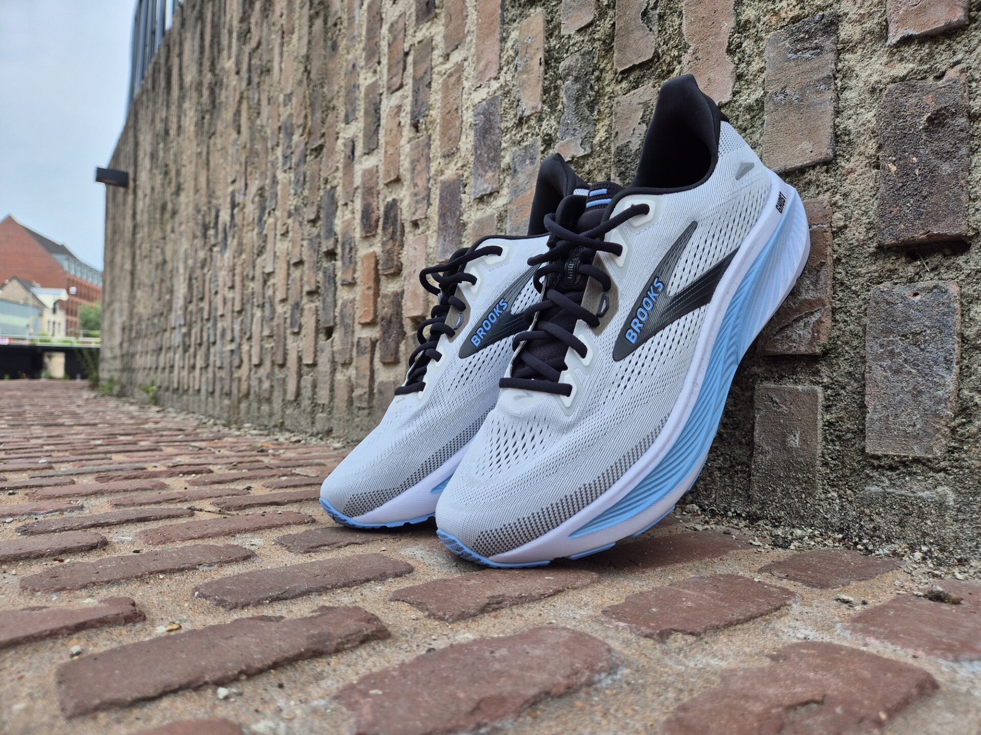 Brooks Ghost 18