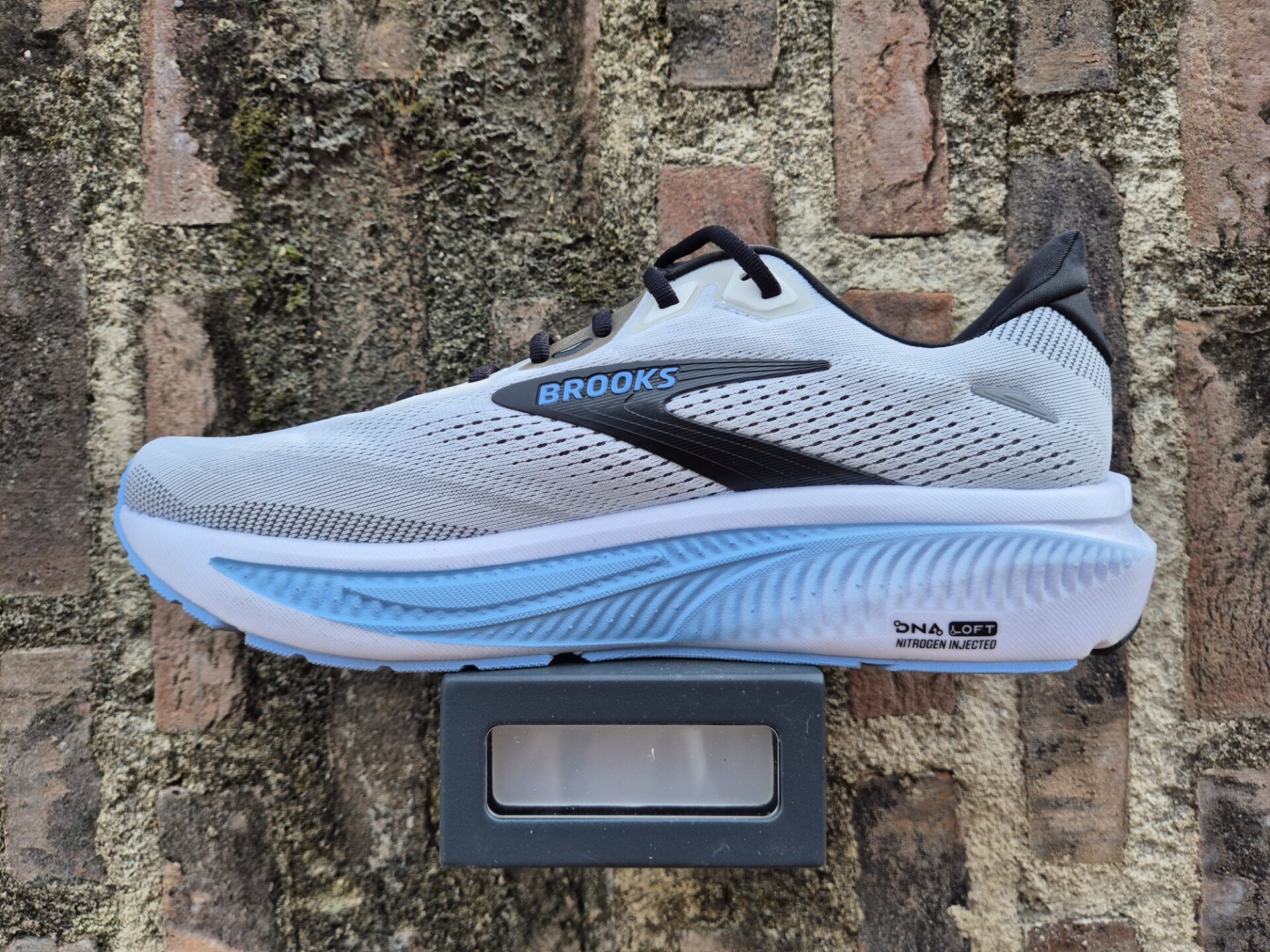Brooks Ghost 18