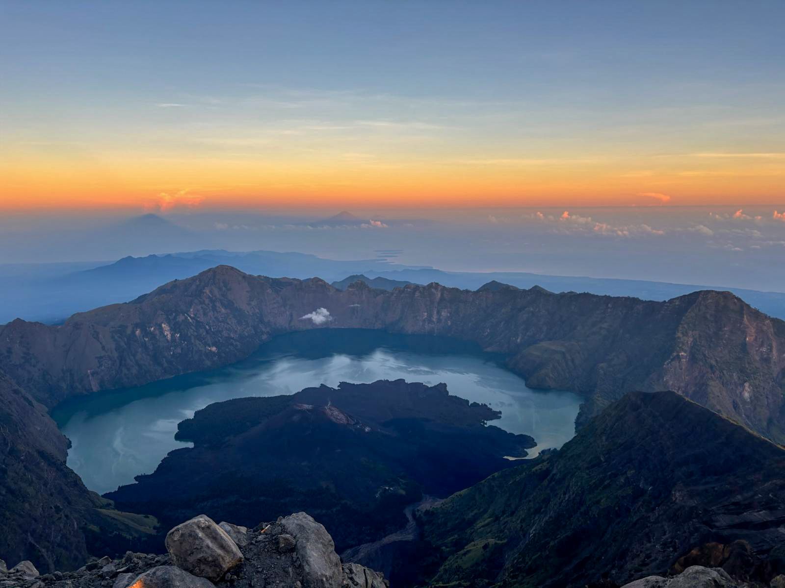 Uitzicht op de top van Mount Rinjani