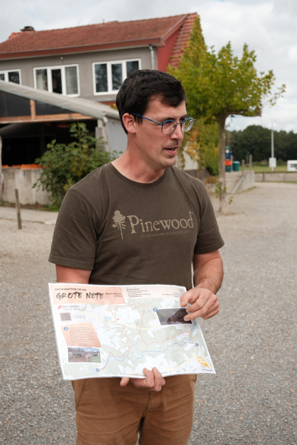 Mathias van Packraften.be geeft uitleg bij Domein Den Asberg